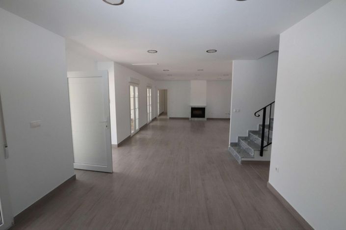 Image No.14-4 Bed Villa for sale