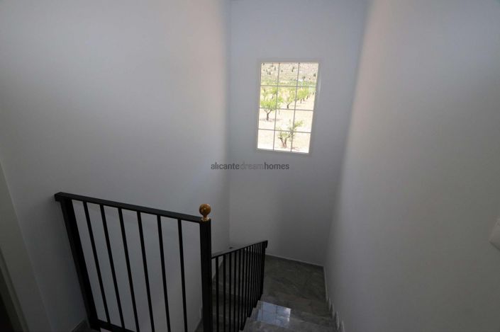 Image No.22-4 Bed Villa for sale