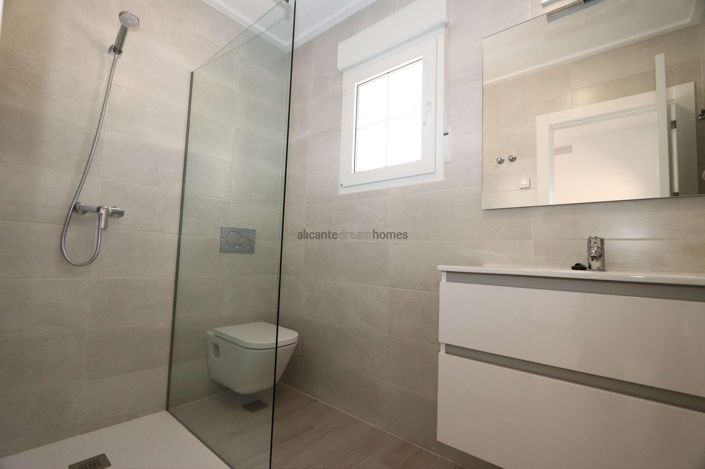 Image No.31-4 Bed Villa for sale