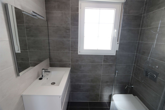 Image No.12-4 Bed Villa for sale