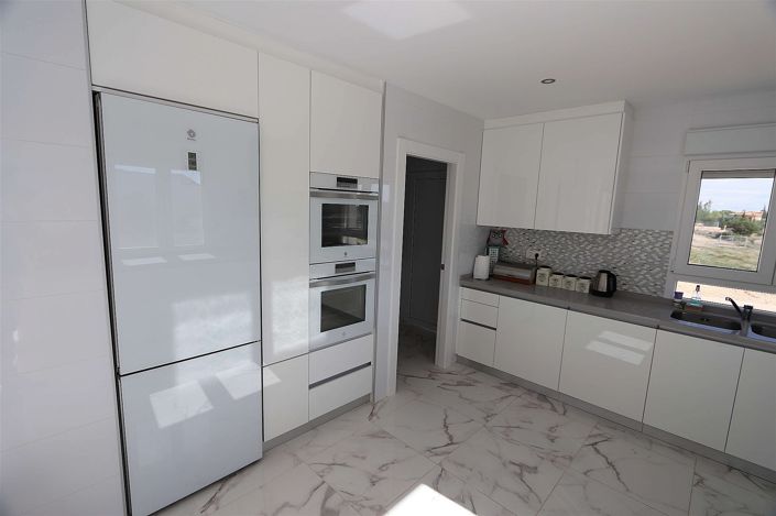 Image No.8-Villa de 4 chambres à vendre à Pinoso