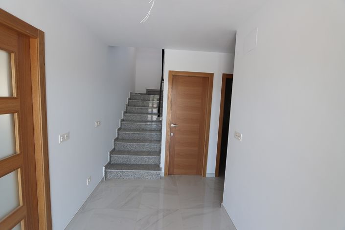 Image No.35-4 Bed Villa for sale