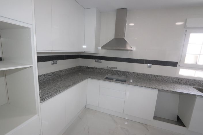 Image No.14-4 Bed Villa for sale