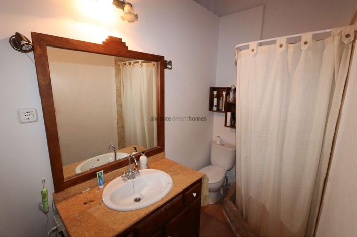 Image No.25-Commercial de 10 chambres à vendre à Pinoso