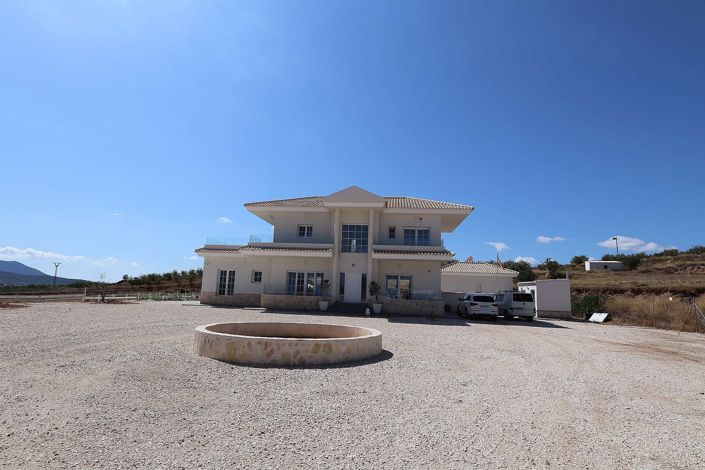 Image No.48-4 Bed Villa for sale