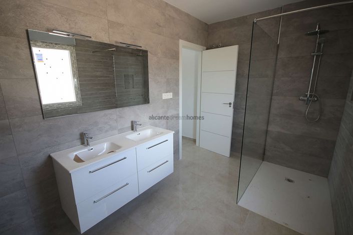 Image No.18-Villa de 4 chambres à vendre à Pinoso