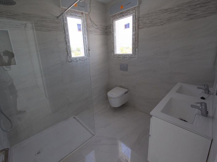 Image No.5-4 Bed Villa for sale