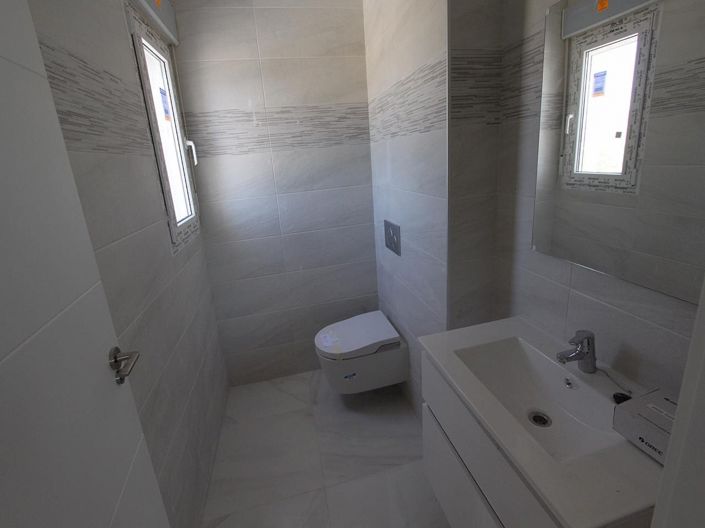 Image No.6-4 Bed Villa for sale