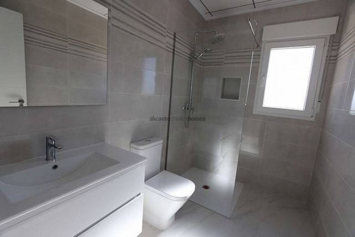 Image No.16-3 Bed Villa for sale