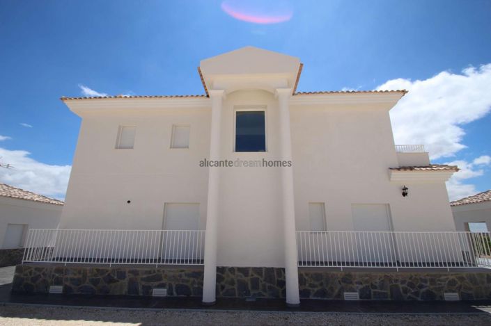 Image No.13-4 Bed Villa for sale