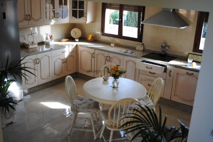 Image No.26-4 Bed Villa for sale