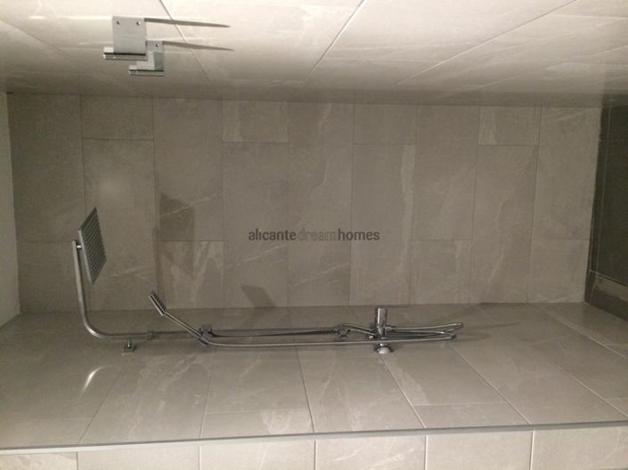 Image No.30-4 Bed Villa for sale