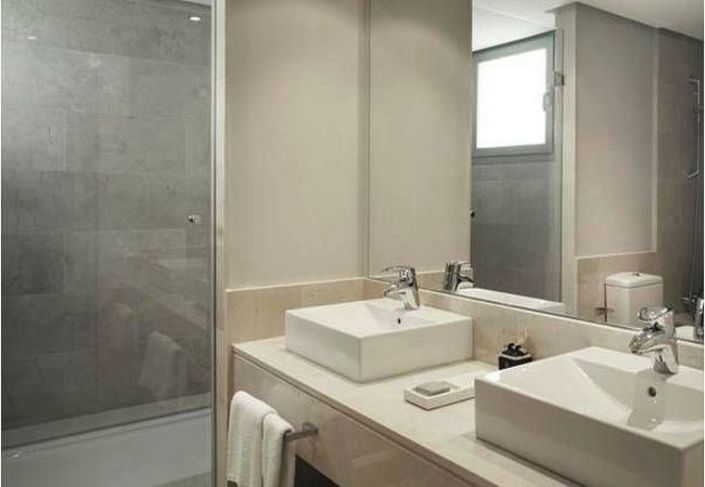 Image No.10-4 Bed Villa for sale