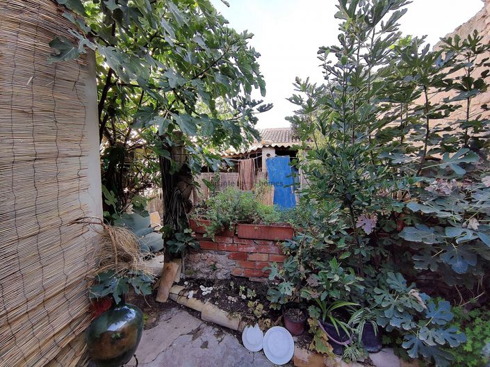 Image No.8-5 Bed Country House for sale