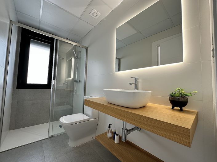 Image No.10-3 Bed Bungalow for sale