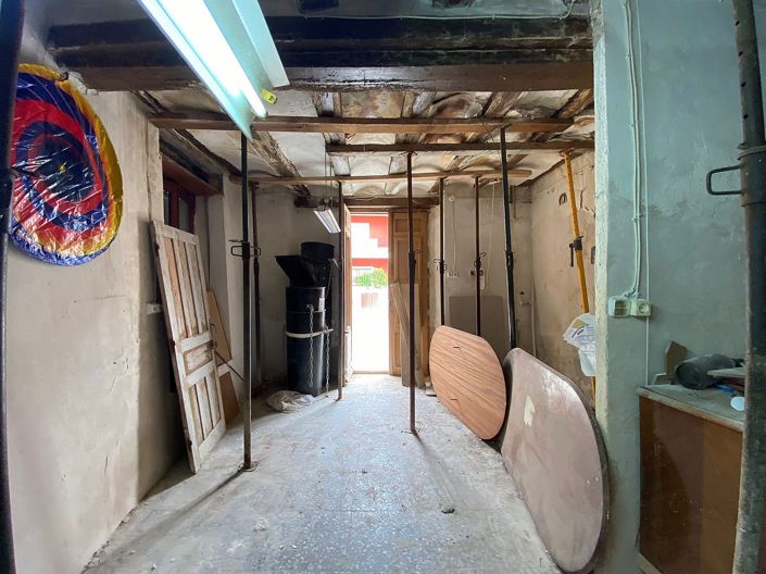 Image No.11-5 Bed Townhouse for sale