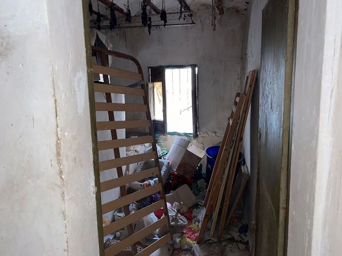 Image No.14-5 Bed Townhouse for sale