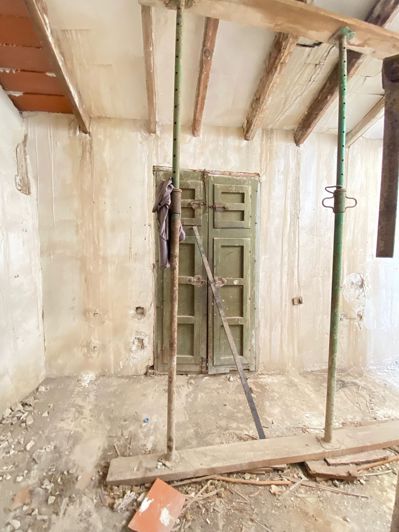 Image No.23-5 Bed Townhouse for sale