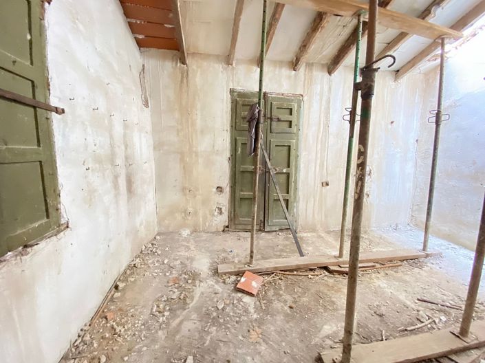 Image No.30-5 Bed Townhouse for sale