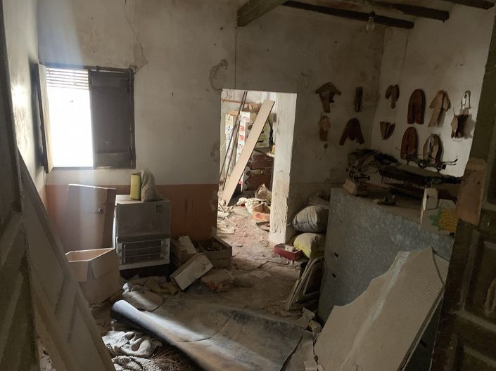 Image No.44-5 Bed Townhouse for sale