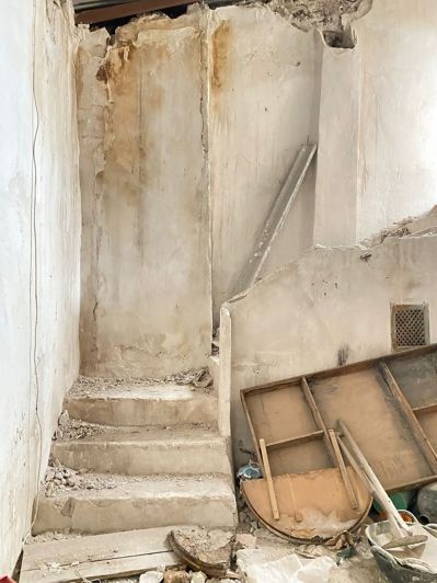 Image No.48-5 Bed Townhouse for sale