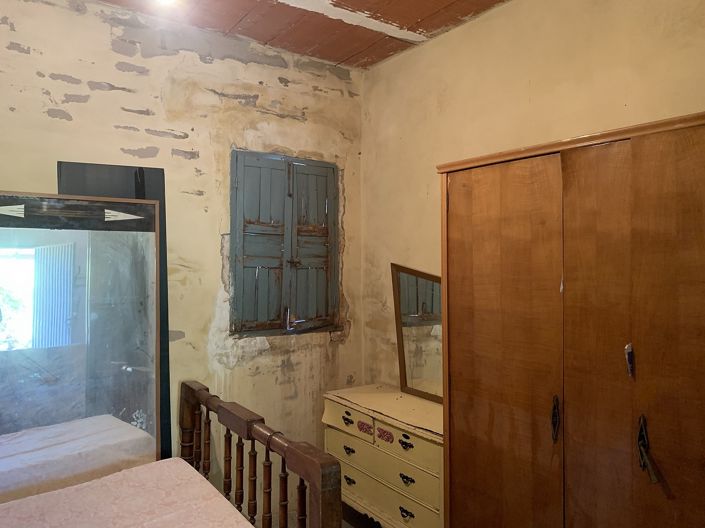 Image No.30-2 Bed Property for sale