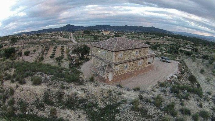 Image No.10-5 Bed Villa for sale