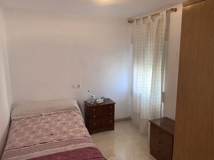 Image No.18-3 Bed Country House for sale