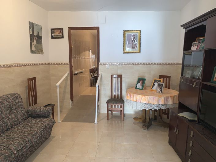 Image No.8-3 Bed Country House for sale