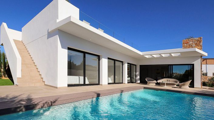 Image No.1-3 Bed Villa for sale