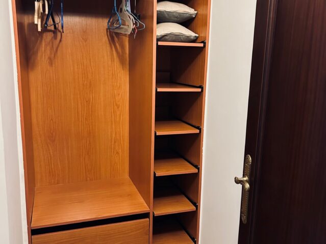 Image No.17-5 Bed Townhouse for sale