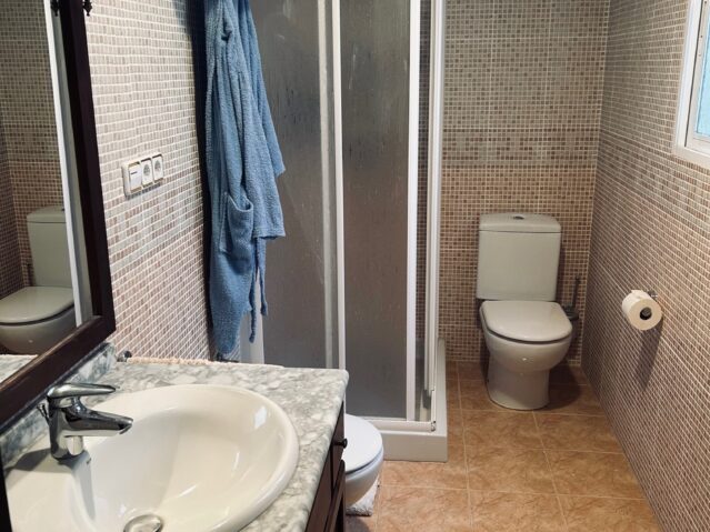 Image No.19-5 Bed Townhouse for sale