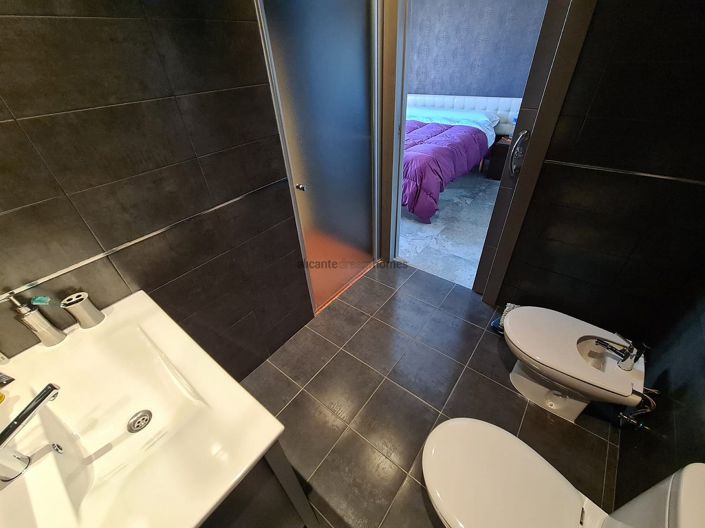 Image No.28-5 Bed Villa for sale