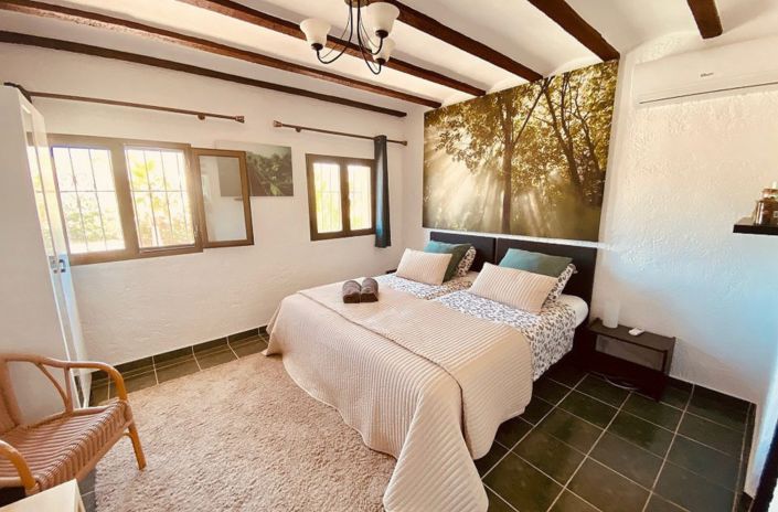 Image No.25-7 Bed Villa for sale