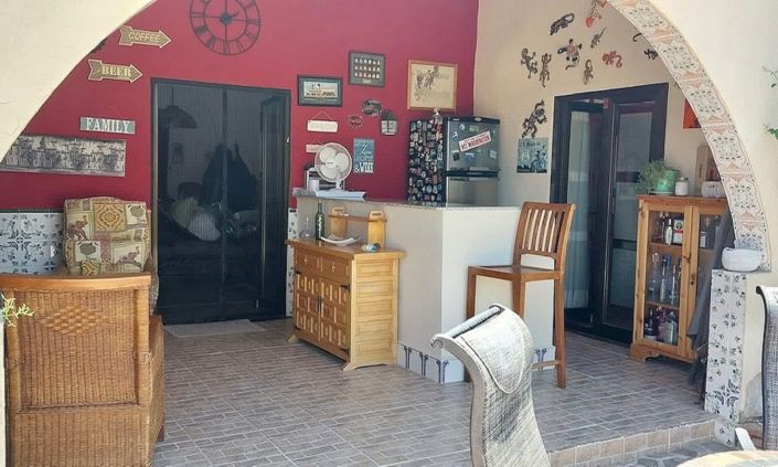 Image No.8-7 Bed Villa for sale