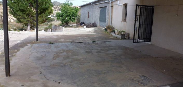 Image No.18-3 Bed House for sale