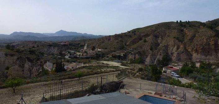 Image No.25-3 Bed House for sale