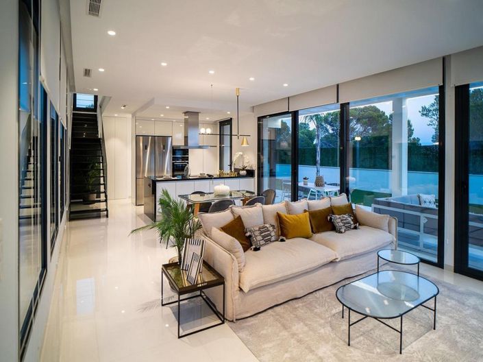 Image No.4-3 Bed Villa for sale