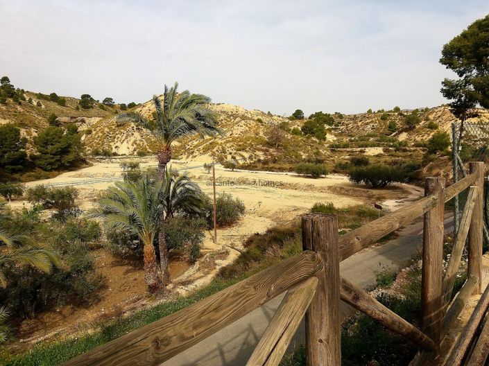 Image No.24-4 Bed Villa for sale