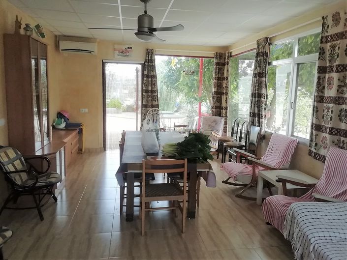 Image No.3-4 Bed Villa for sale