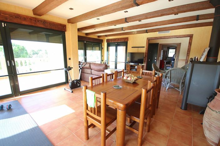 Image No.12-4 Bed Villa for sale