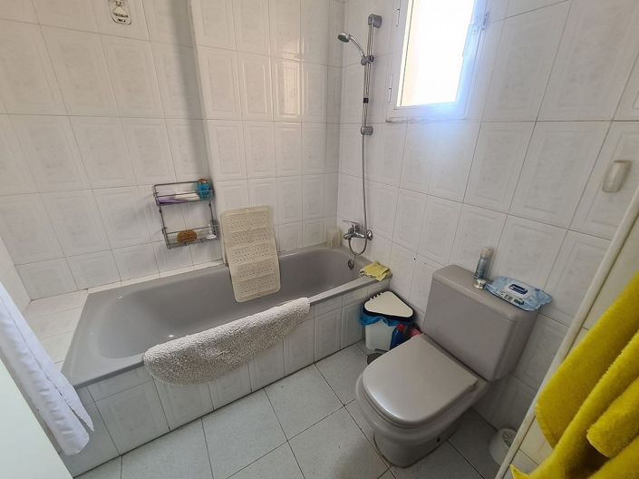 Image No.14-4 Bed Townhouse for sale