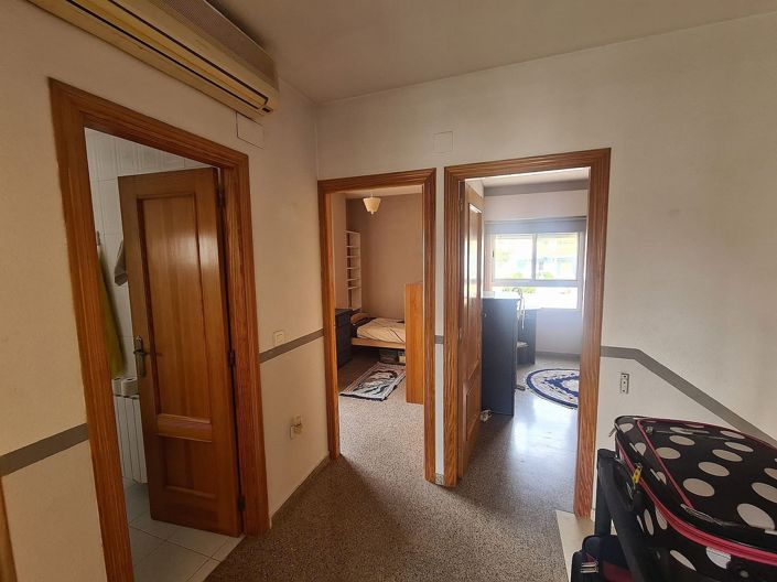 Image No.18-4 Bed Townhouse for sale