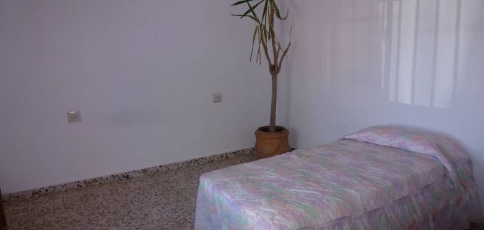 Image No.17-3 Bed House for sale