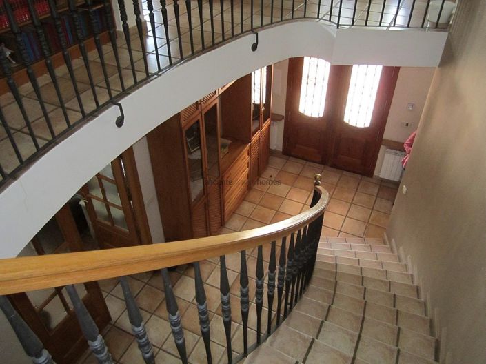 Image No.32-Villa de 6 chambres à vendre à Yecla