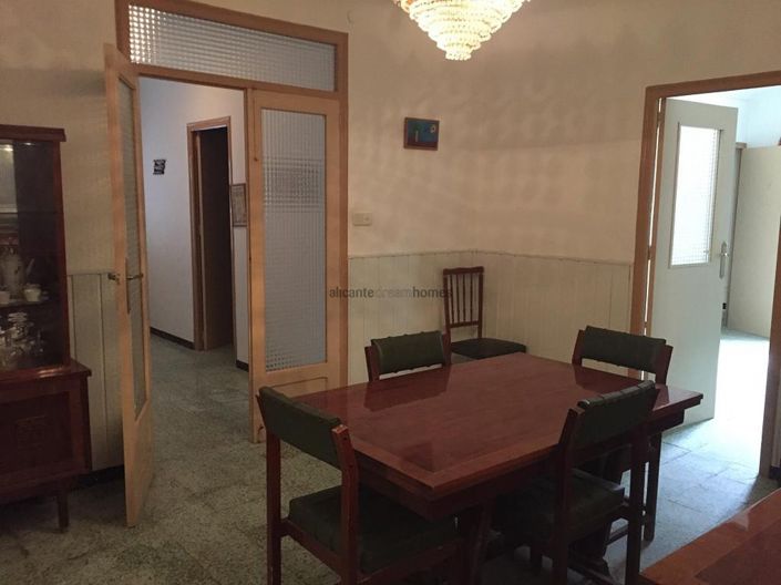 Image No.26-9 Bed Villa for sale