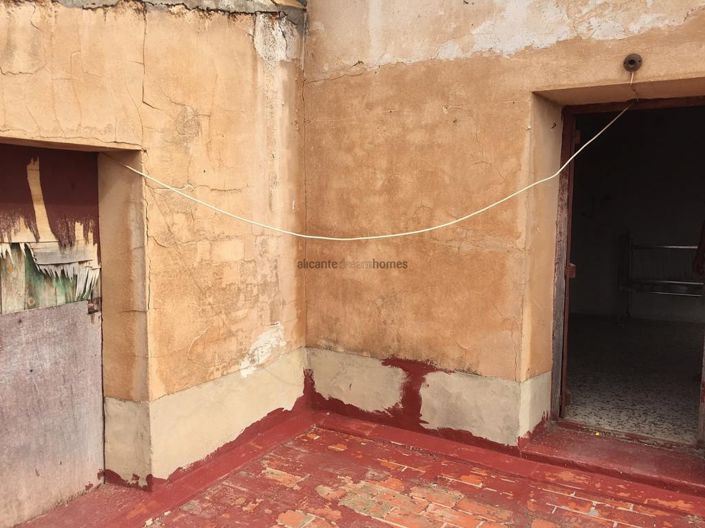 Image No.39-9 Bed Villa for sale