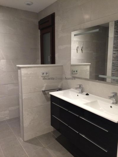 Image No.26-3 Bed Villa for sale