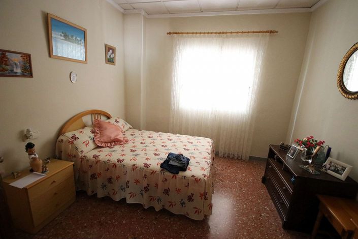 Image No.20-Commercial de 4 chambres à vendre à Monóvar