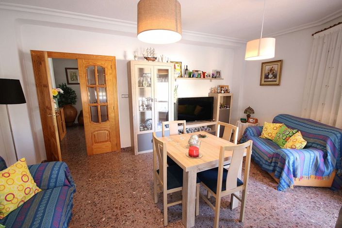 Image No.8-Commercial de 4 chambres à vendre à Monóvar